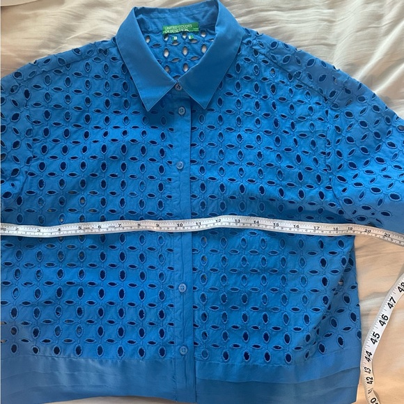 BENETTON Cobalt Blue Button-Front Eyelet Blouse (Size Small). 100% Iconic. - Picture 3 of 11